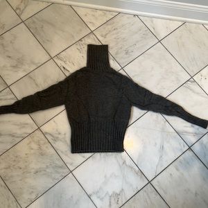 Cashmere turtleneck. Short waisted. Size S